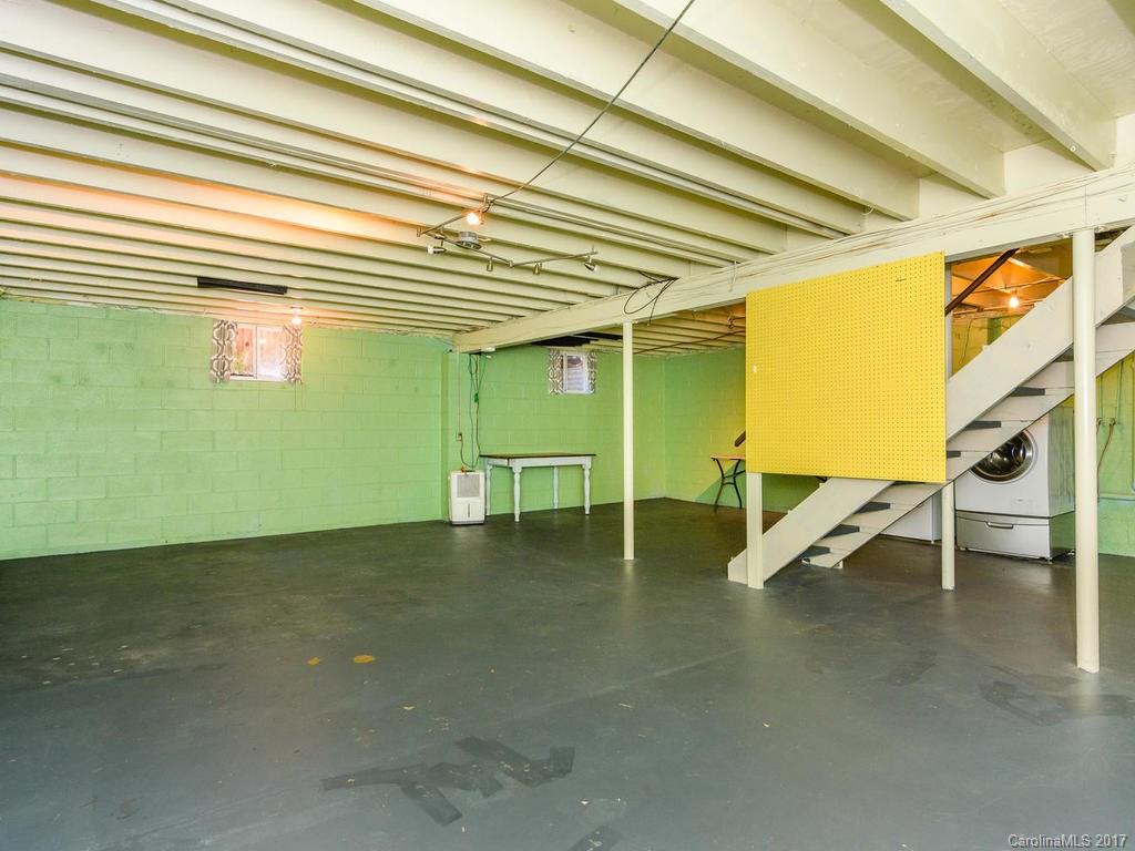 39 Mcdade Street Asheville NC 28806
