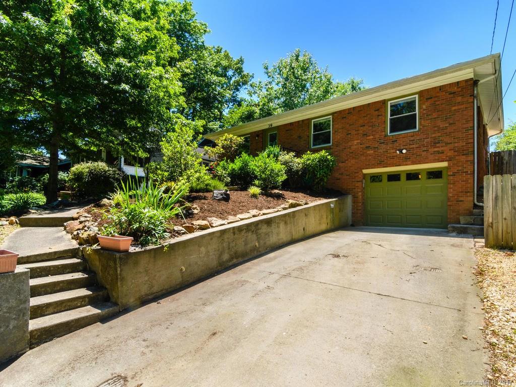 39 Mcdade Street Asheville NC 28806
