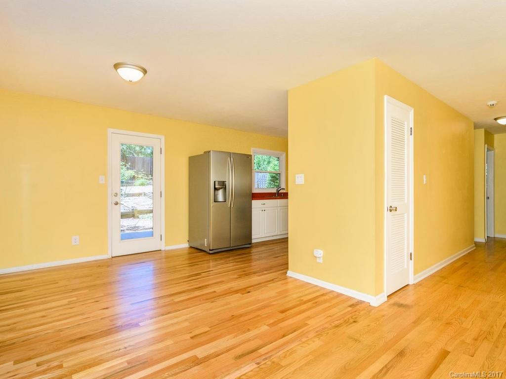 39 Mcdade Street Asheville NC 28806