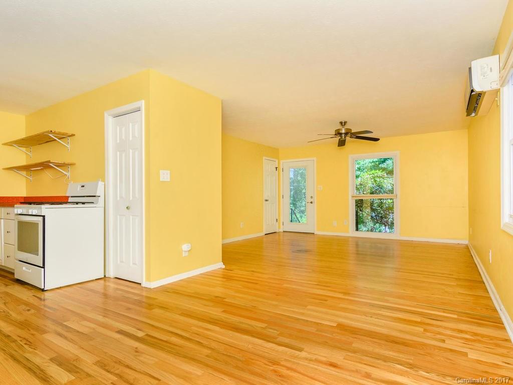39 Mcdade Street Asheville NC 28806