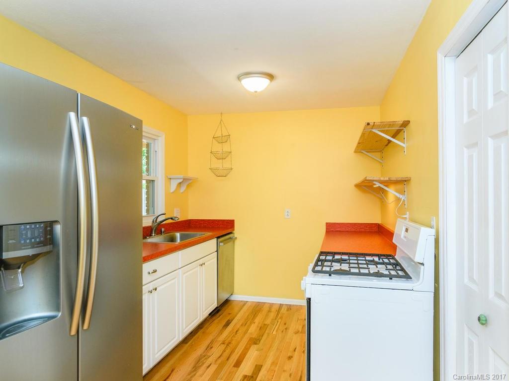 39 Mcdade Street Asheville NC 28806