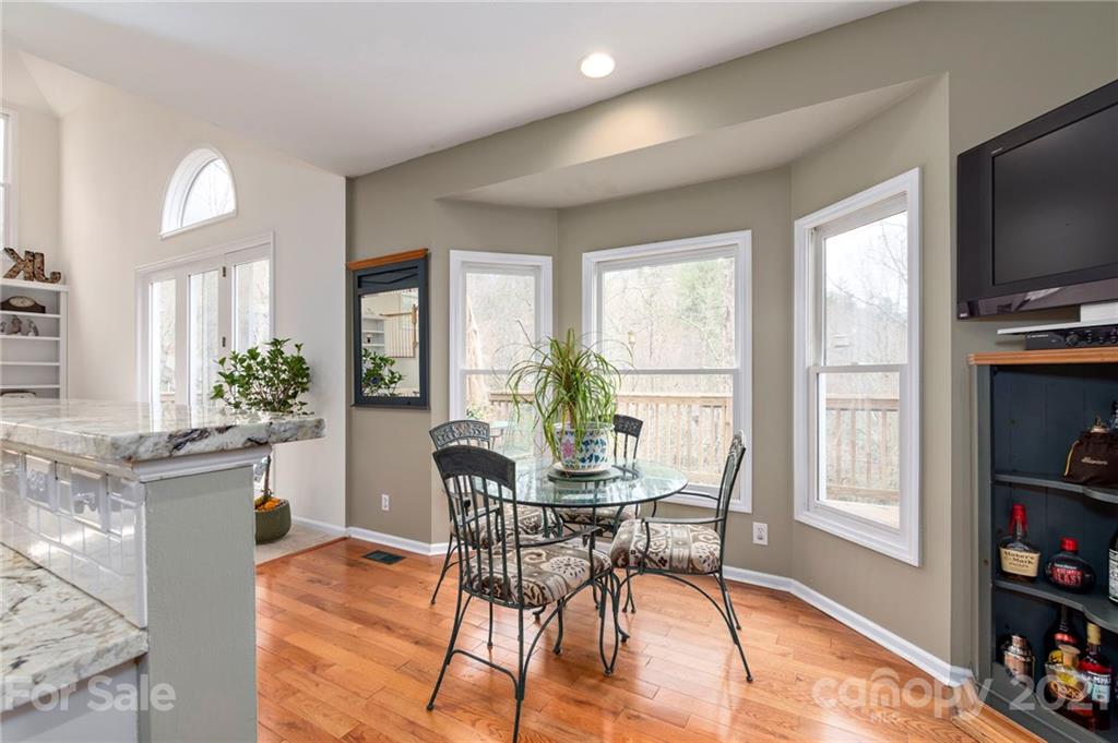 305 Wexford Way Asheville NC 28805