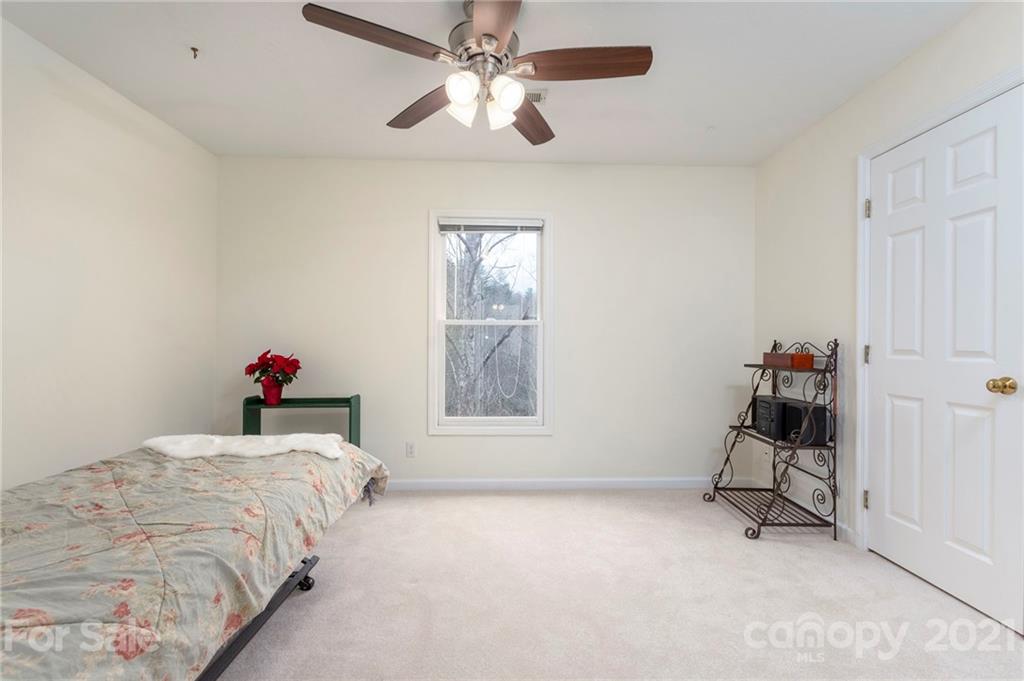 305 Wexford Way Asheville NC 28805