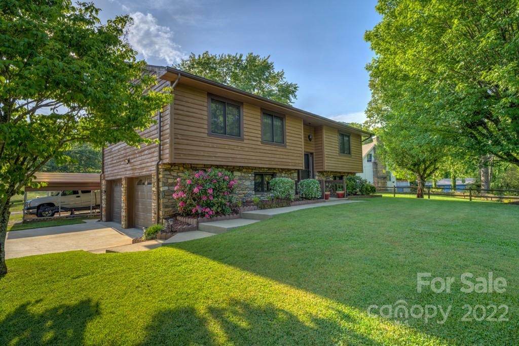 518 Upper Grassy Branch Extension Asheville NC 28805