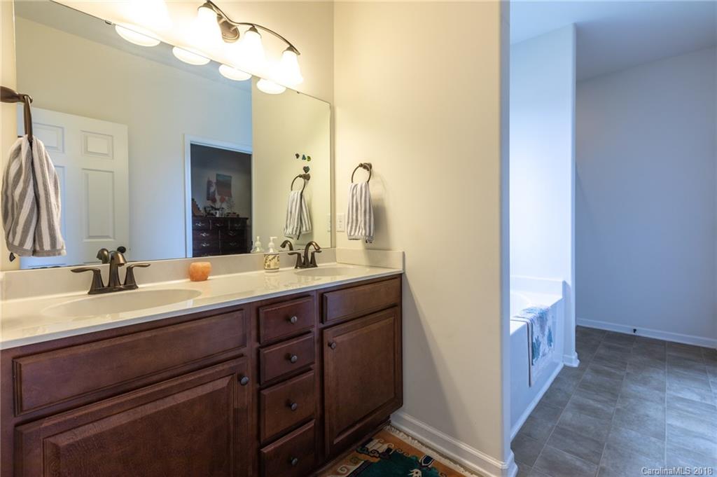 10 Partridge Berry Lane Weaverville NC 28787