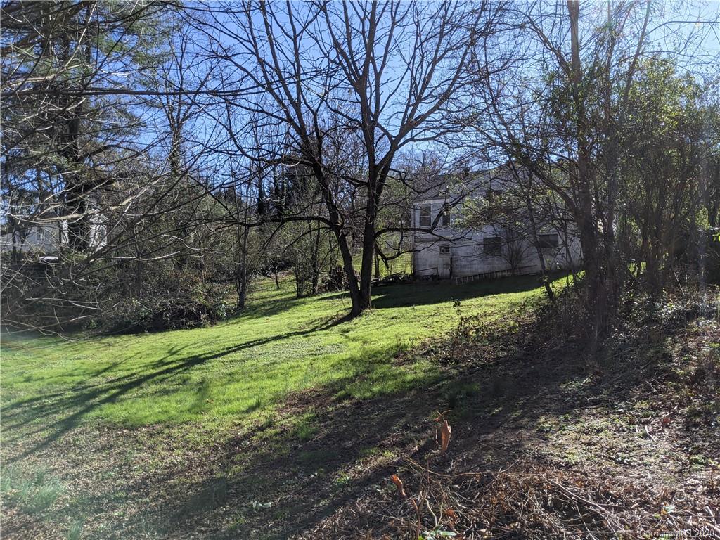 33 Sand Hill School Road Asheville NC 28806