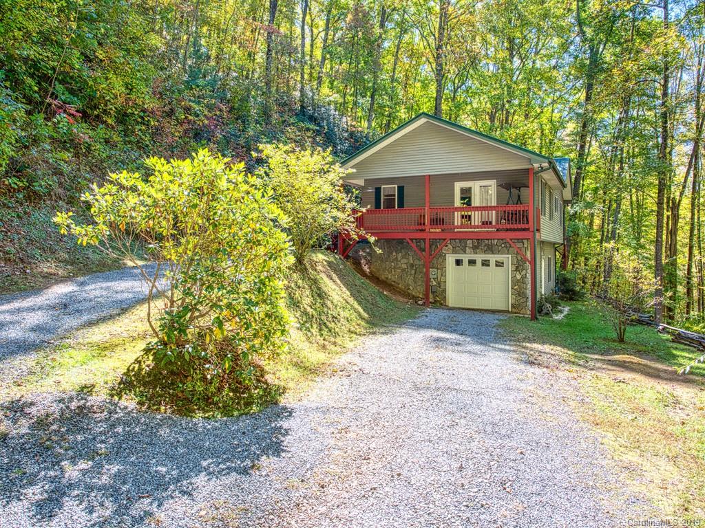 220 Smokies Ridge Waynesville NC 28786