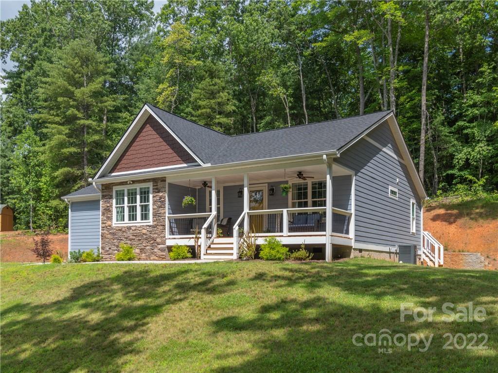 31 Oak Mountain Drive Leicester NC 28748