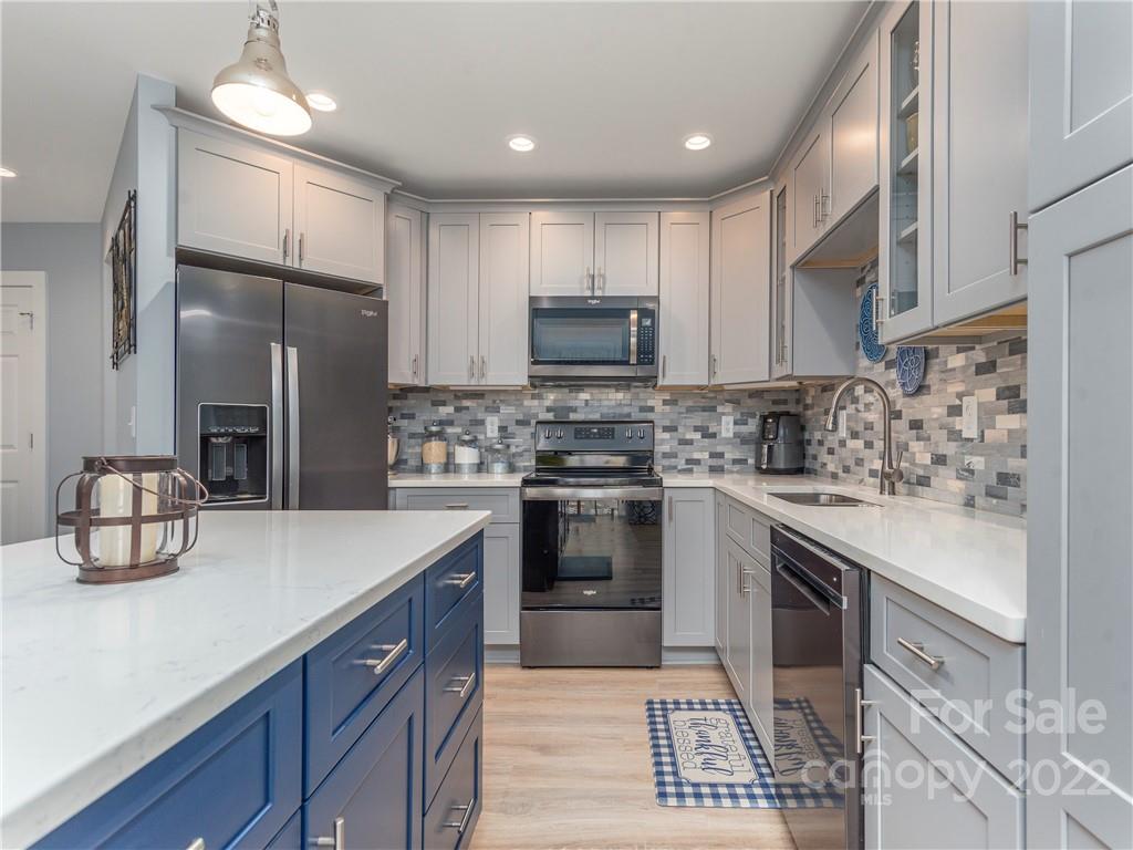 31 Oak Mountain Drive Leicester NC 28748