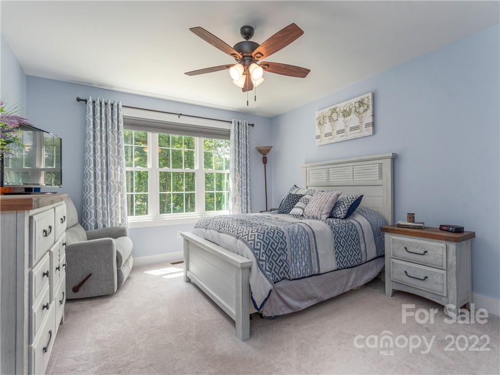 31 Oak Mountain Drive Leicester NC 28748