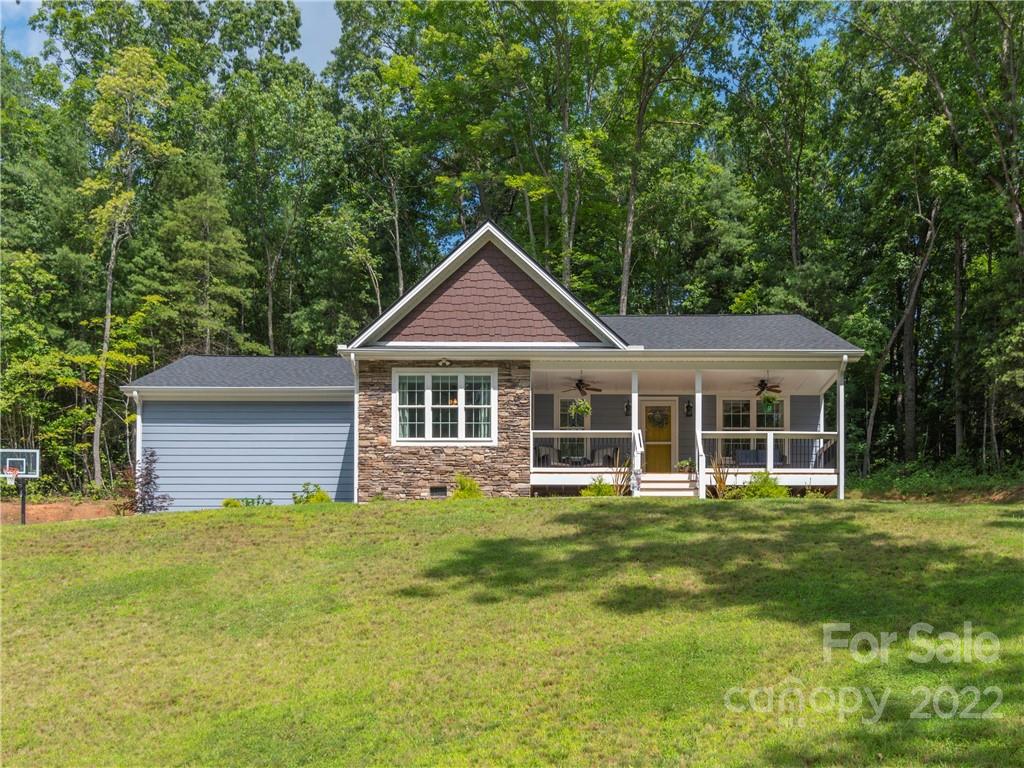 31 Oak Mountain Drive Leicester NC 28748