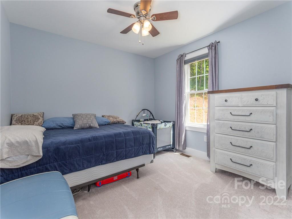 31 Oak Mountain Drive Leicester NC 28748