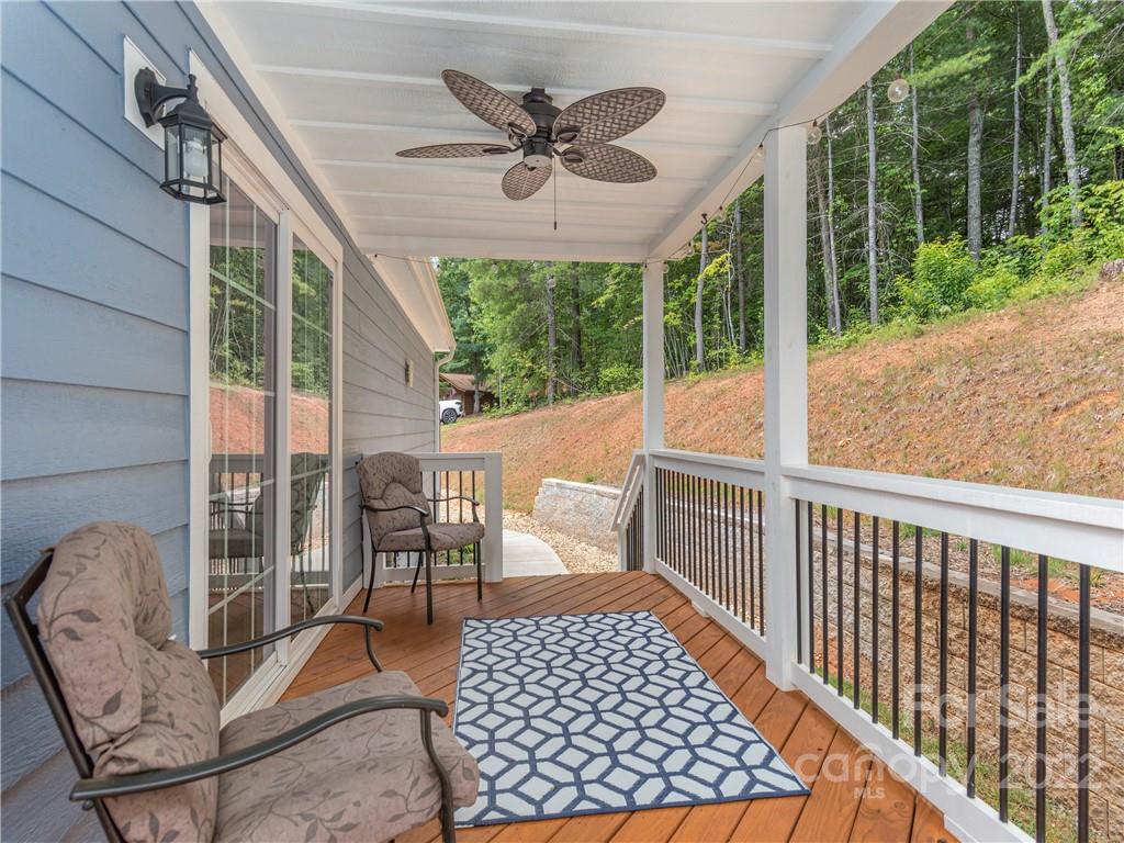 31 Oak Mountain Drive Leicester NC 28748