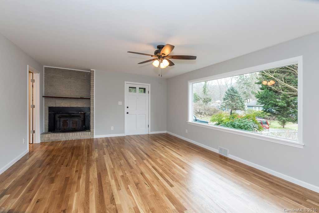 6 Pinecroft Place Asheville NC 28804