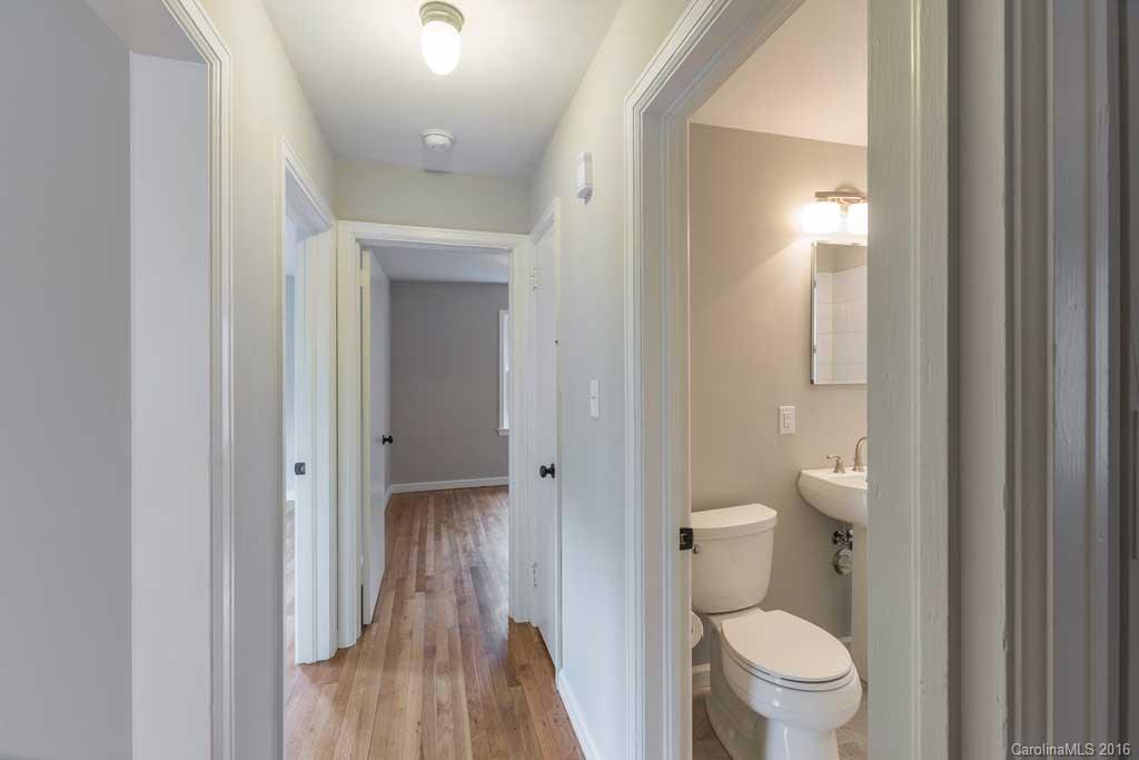 6 Pinecroft Place Asheville NC 28804