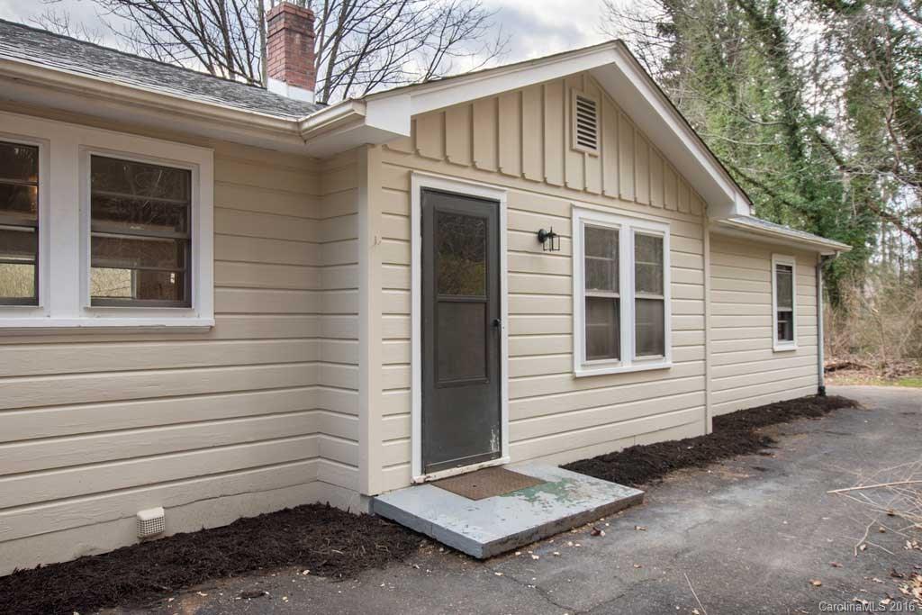 6 Pinecroft Place Asheville NC 28804