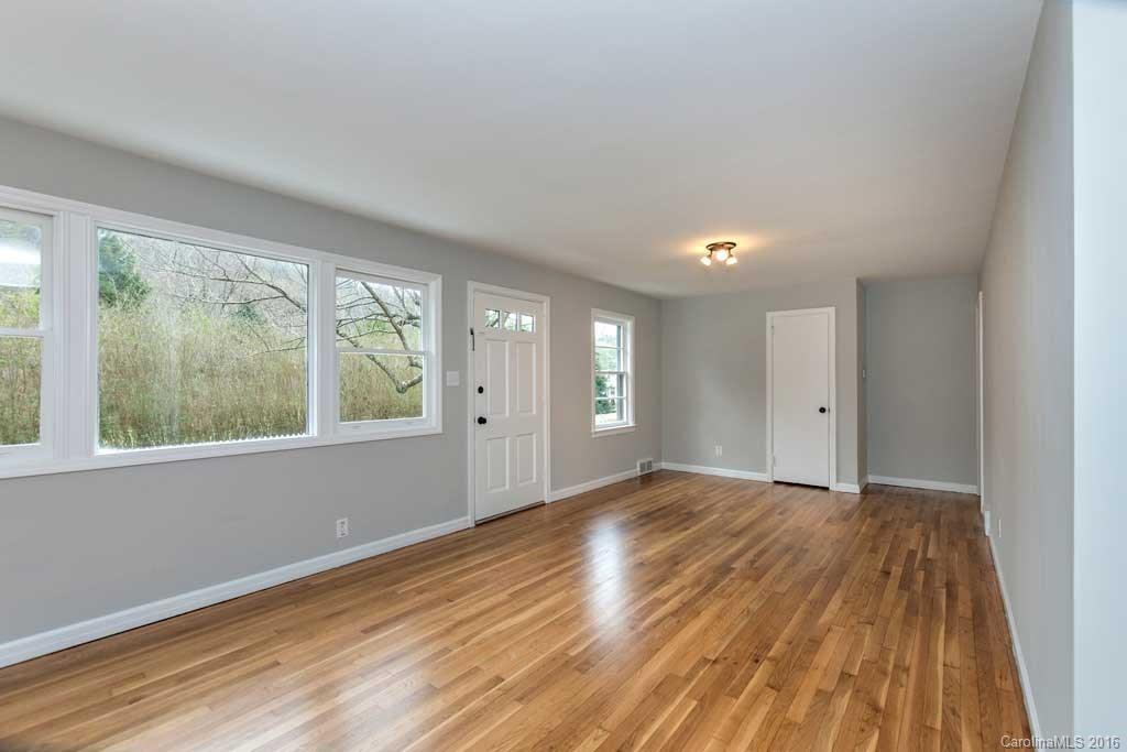 6 Pinecroft Place Asheville NC 28804