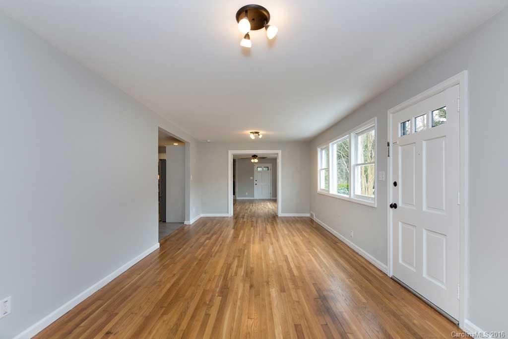 6 Pinecroft Place Asheville NC 28804