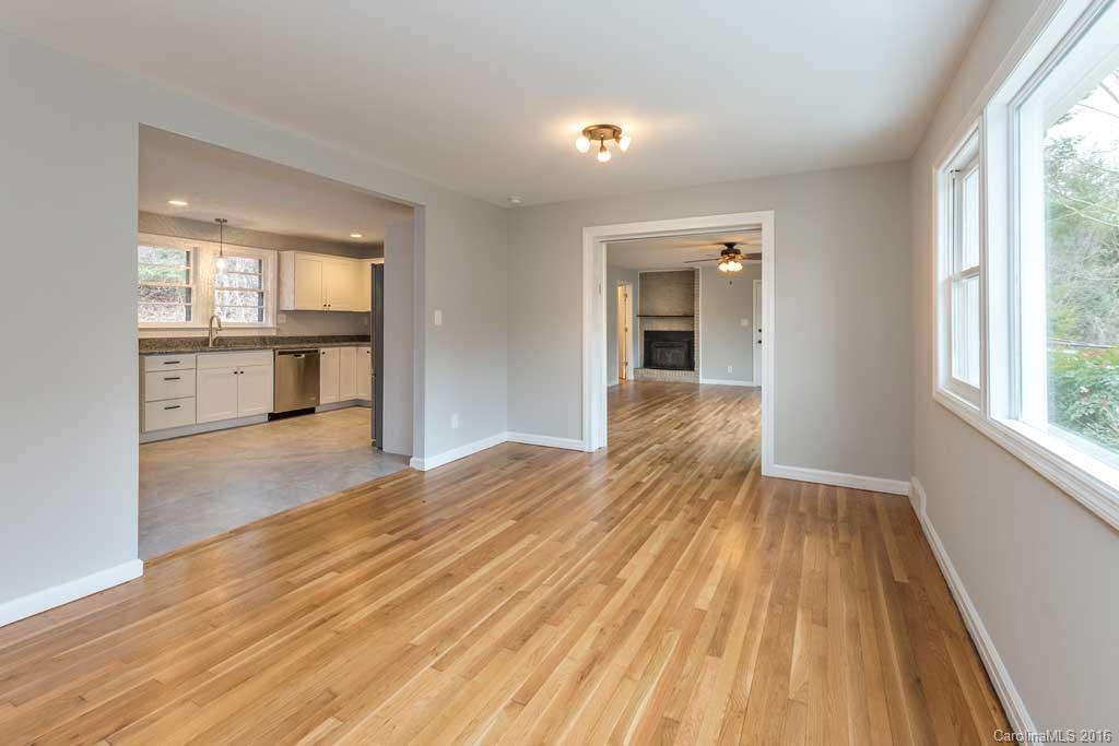 6 Pinecroft Place Asheville NC 28804