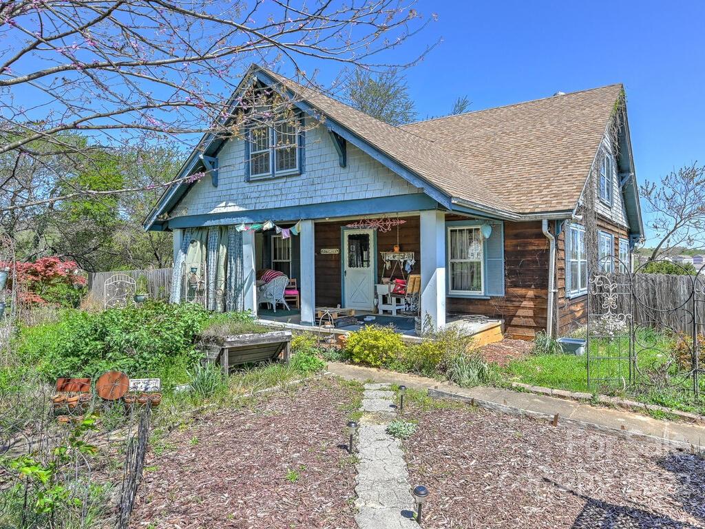 122 Monte Vista Road Candler NC 28715