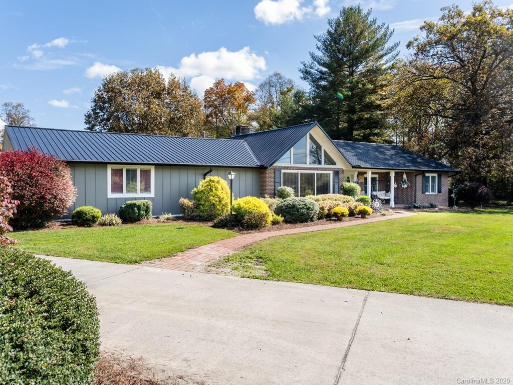 101 Holly Springs Road Etowah NC 28729