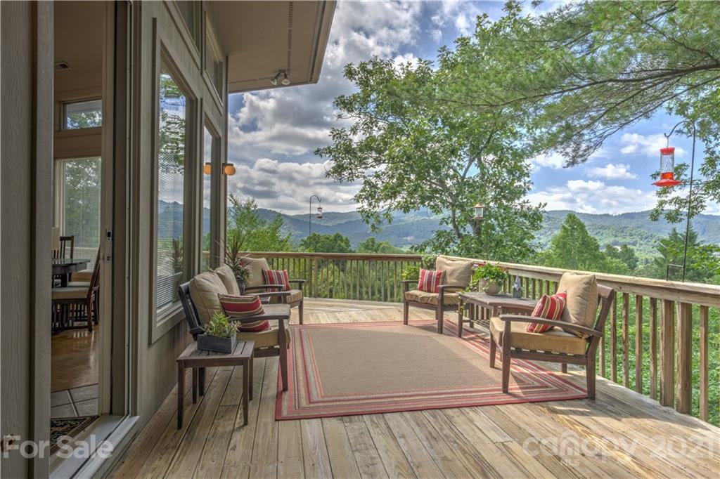 7 High Meadow Drive Weaverville NC 28787