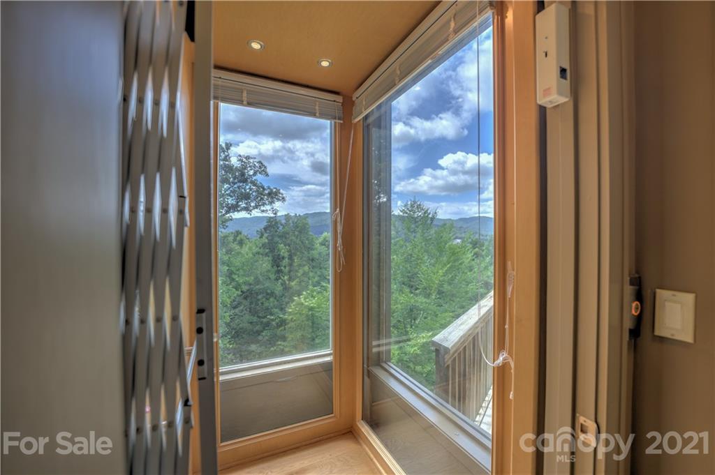 7 High Meadow Drive Weaverville NC 28787