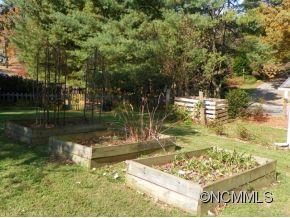 57 Church Street Weaverville NC 28787