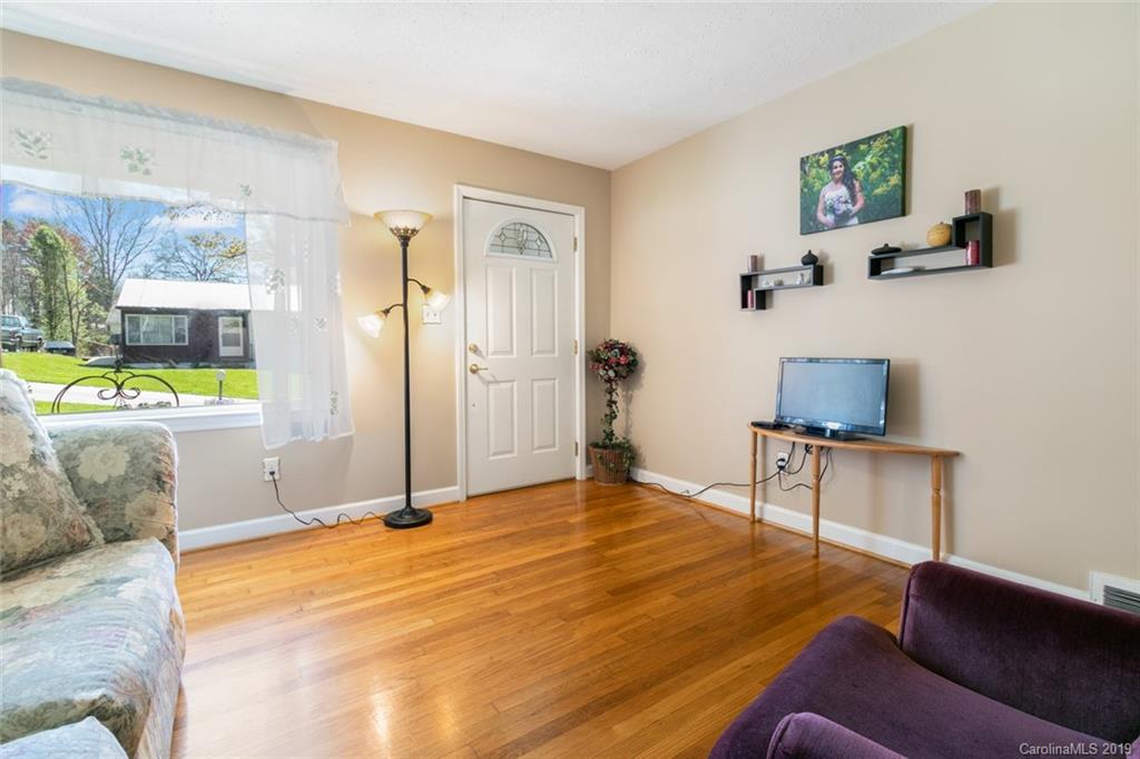 14 Robinwood Avenue Asheville NC 28806