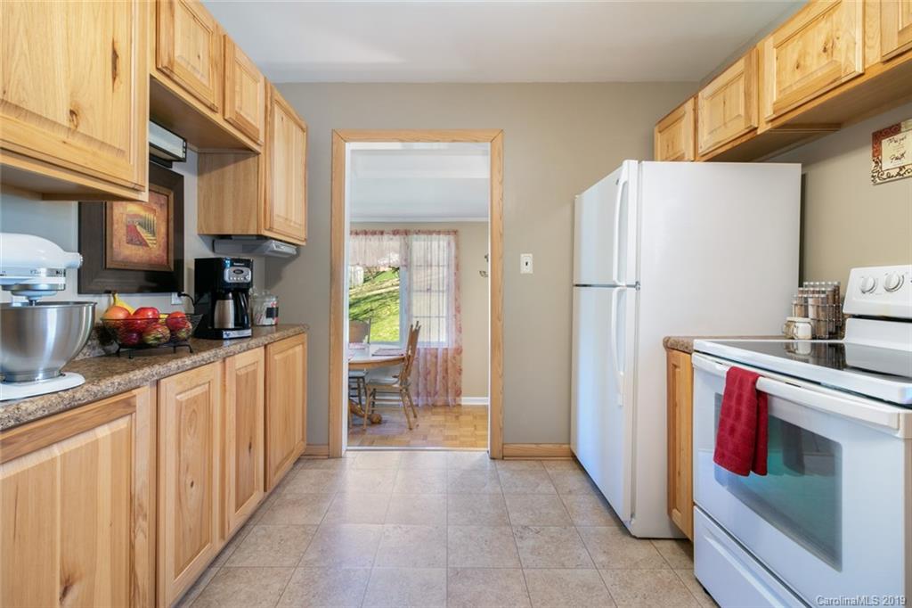 14 Robinwood Avenue Asheville NC 28806