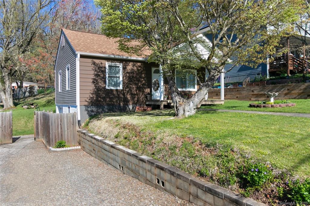14 Robinwood Avenue Asheville NC 28806