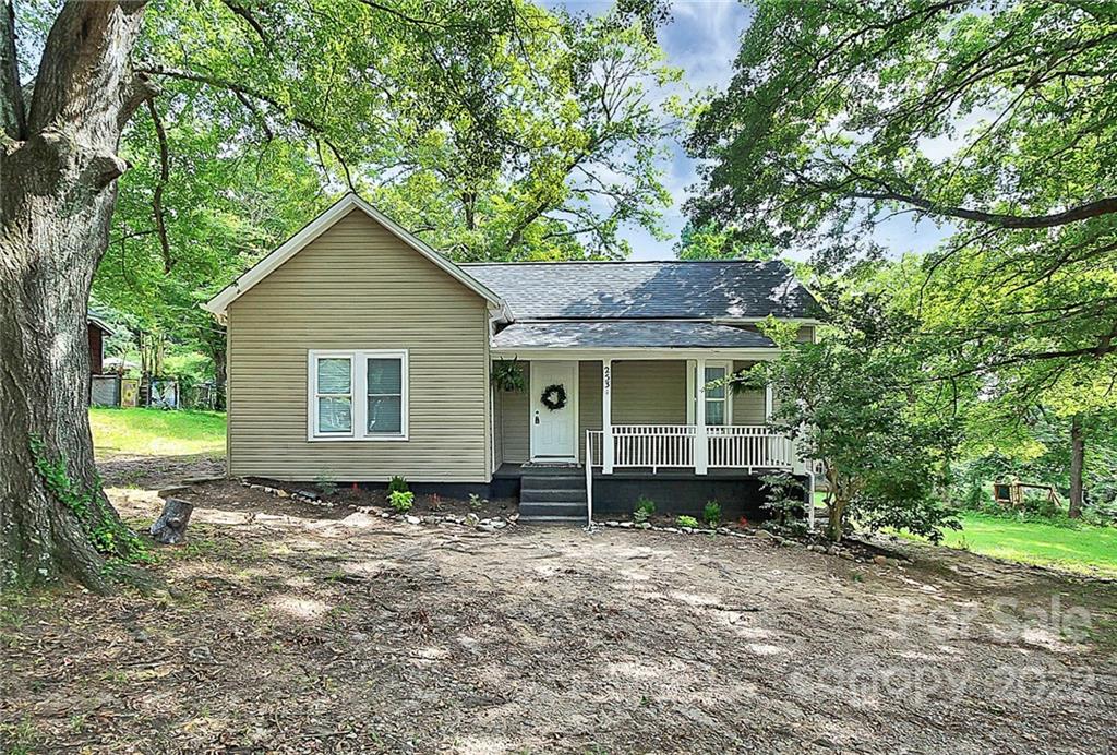 253 Policarp Street Lincolnton NC 28092