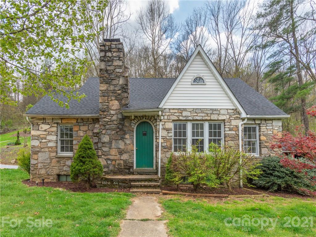 46 Cairnes Circle Canton NC 28716