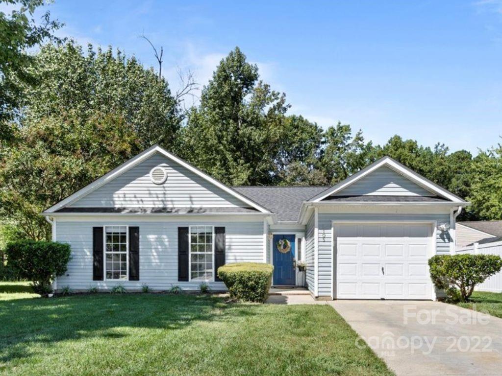 9105 Mentmore Court Charlotte NC 28216