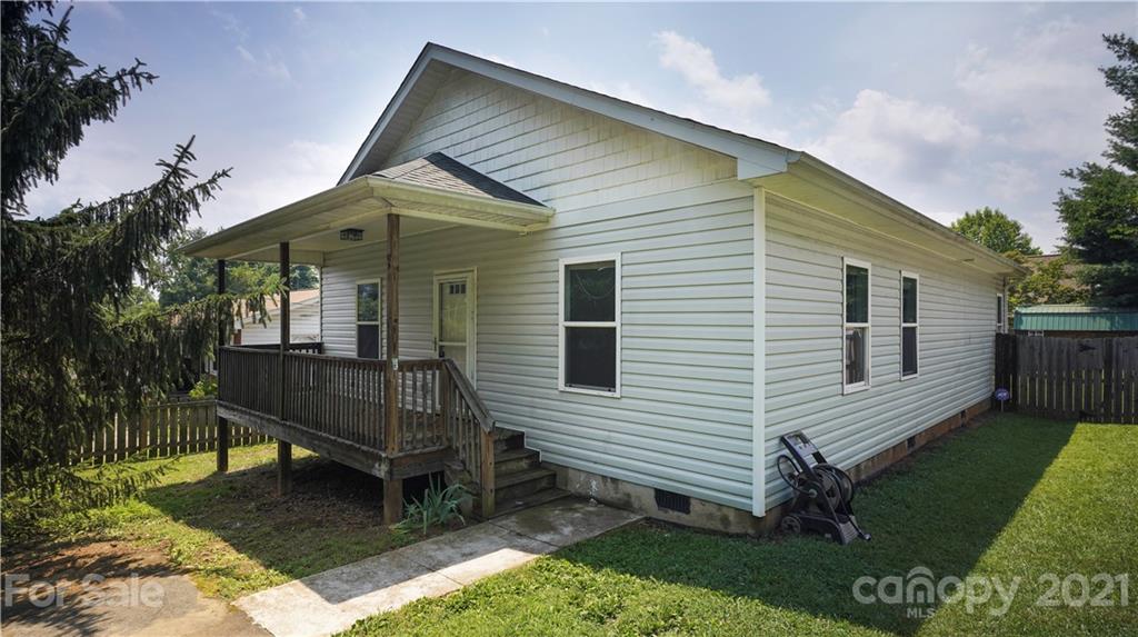 9 Harmony Lane Asheville NC 28803