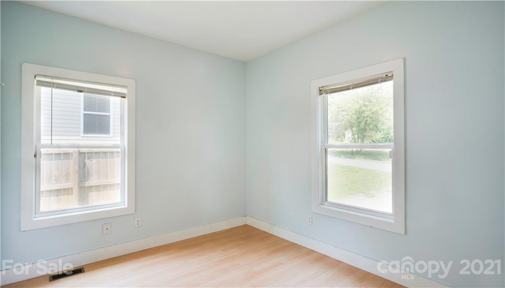 9 Harmony Lane Asheville NC 28803