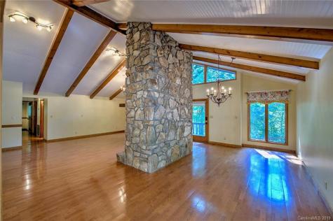 566 Hardscrabble Road Burnsville NC 28714