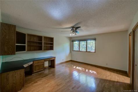 566 Hardscrabble Road Burnsville NC 28714