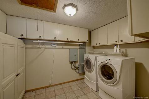 566 Hardscrabble Road Burnsville NC 28714