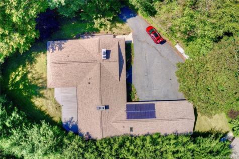 566 Hardscrabble Road Burnsville NC 28714