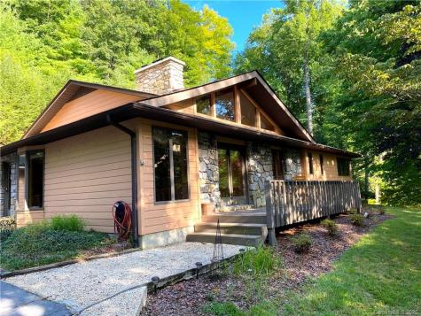 566 Hardscrabble Road Burnsville NC 28714