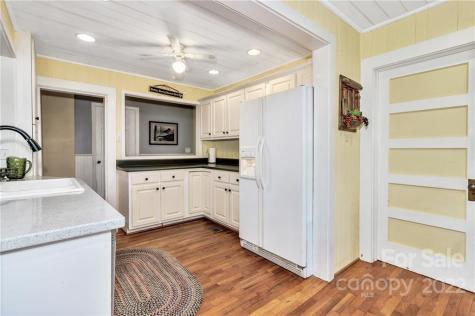 32 Tucker Road Black Mountain NC 28711