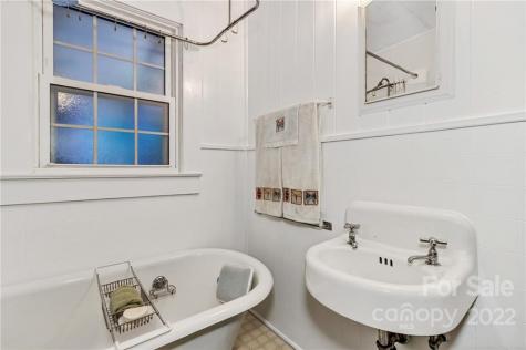 32 Tucker Road Black Mountain NC 28711