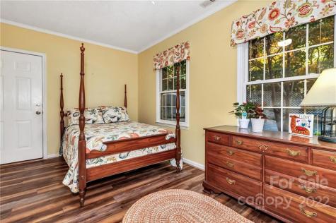 32 Tucker Road Black Mountain NC 28711