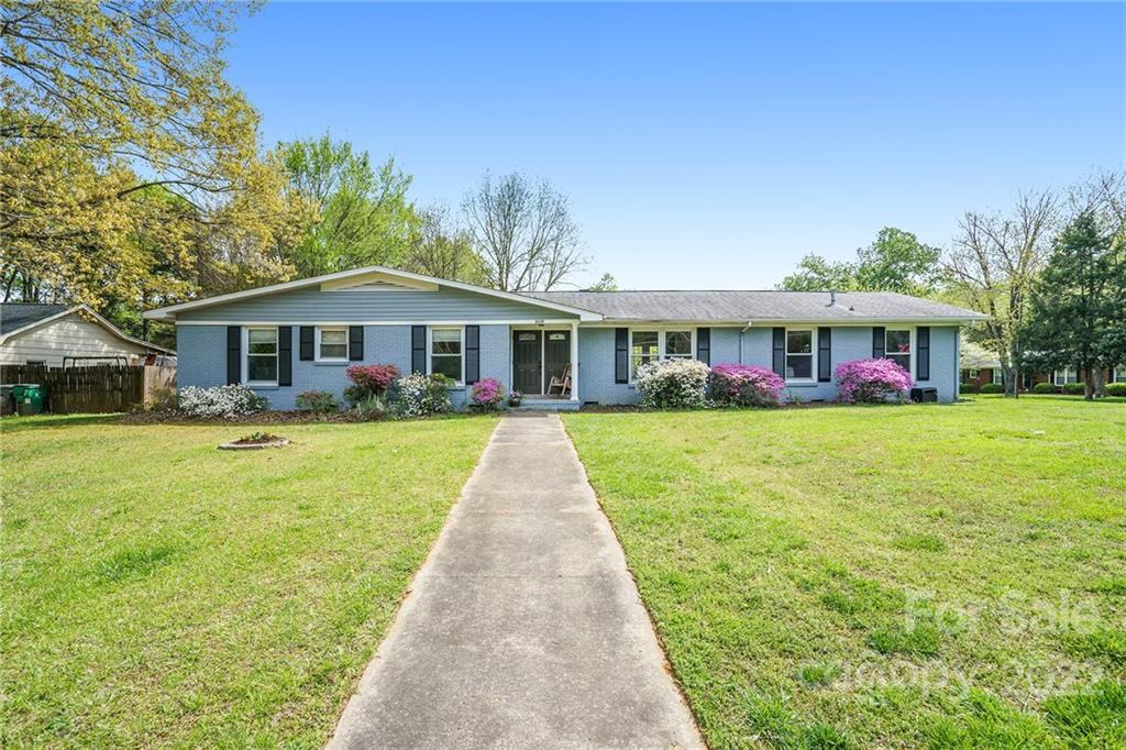 8431 Amelia Drive Charlotte NC 28212