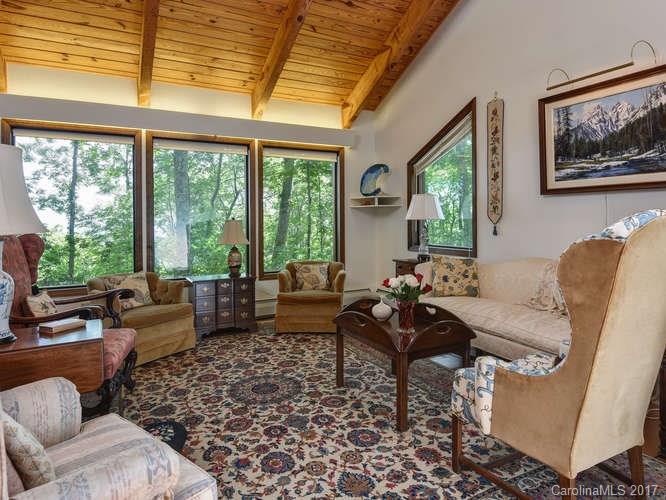 135 Kalmia Drive Asheville NC 28804