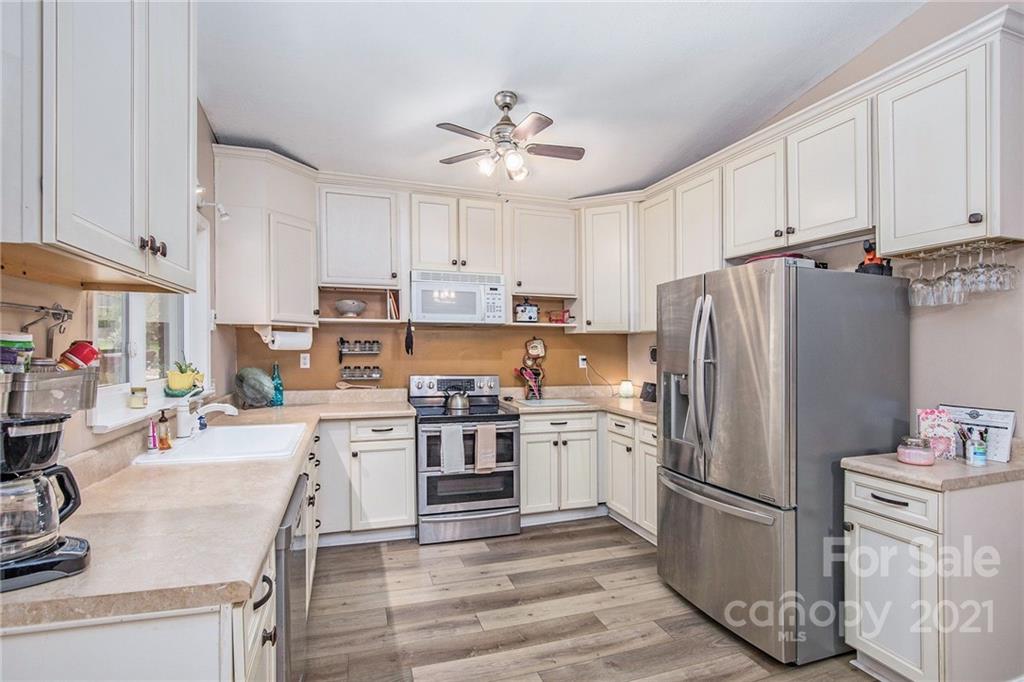 1018 Dogwood Park Concord NC 28027