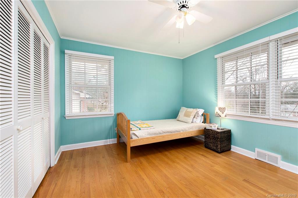 96 Alpine Way Asheville NC 28805