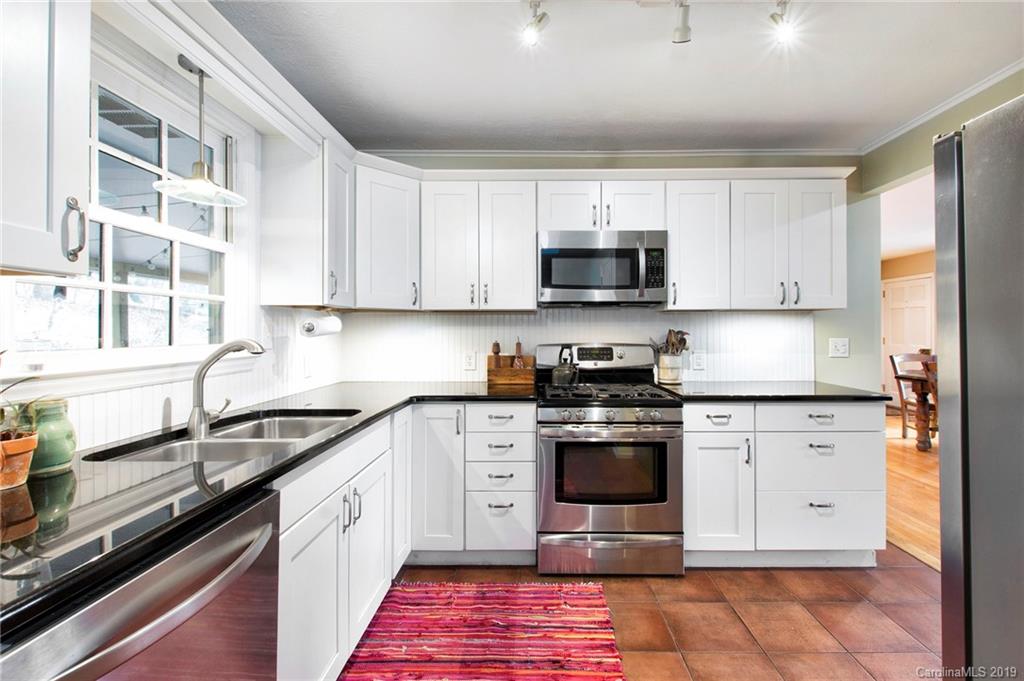 96 Alpine Way Asheville NC 28805