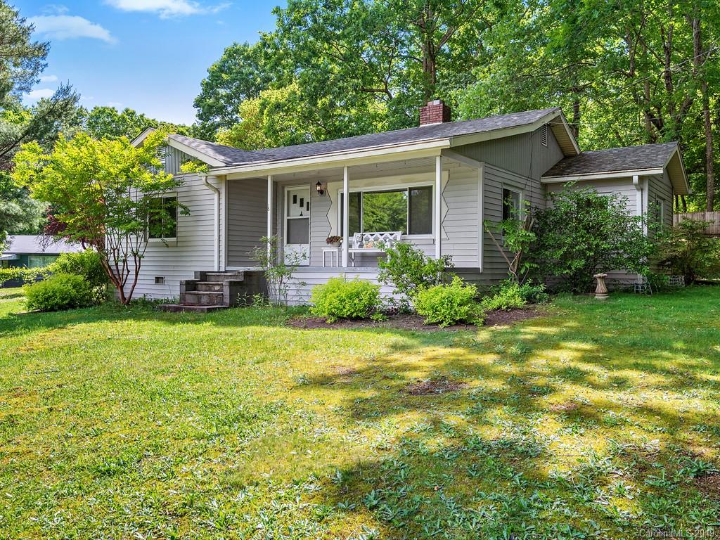 15 Deleuil Drive Asheville NC 28806